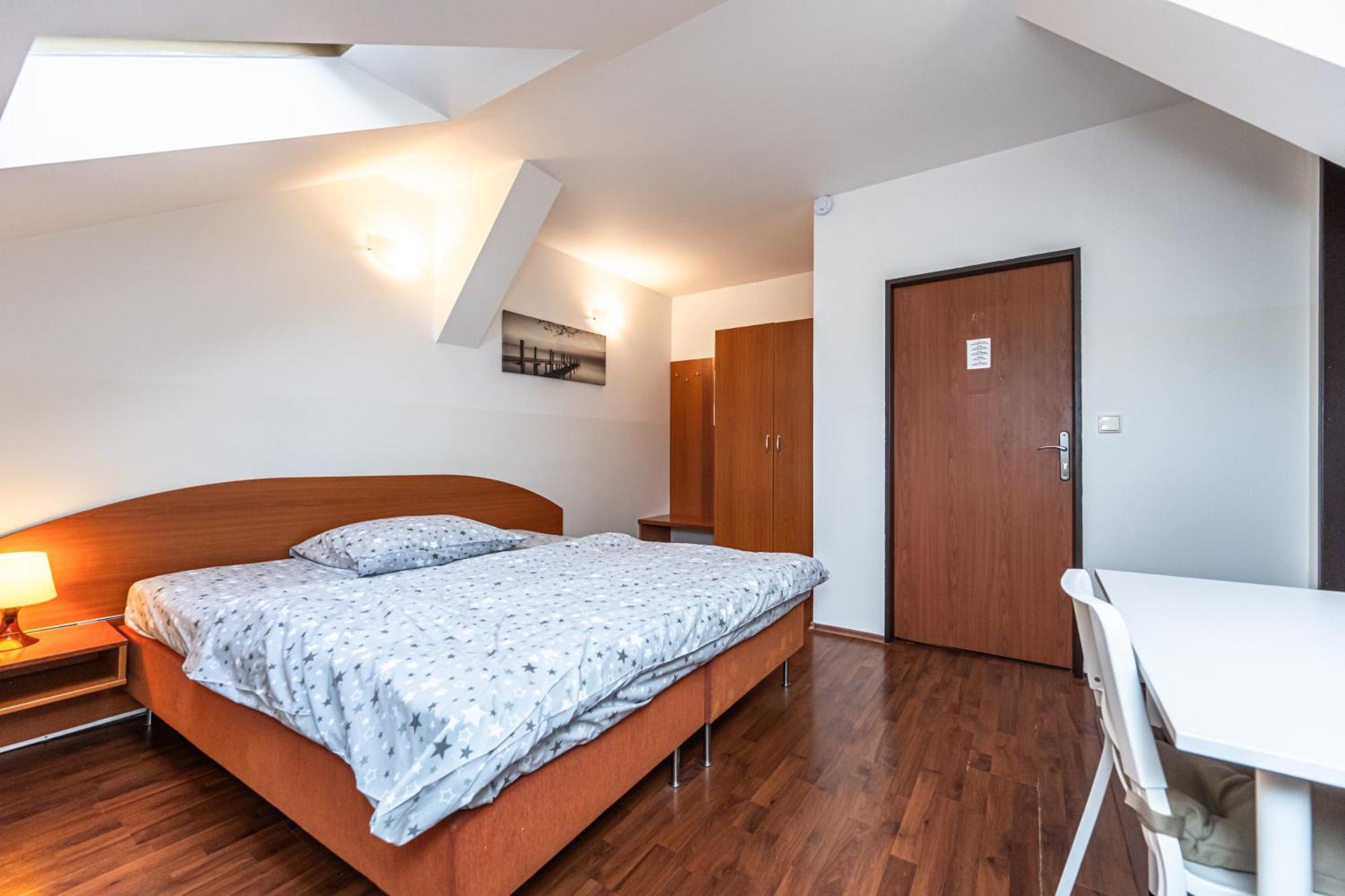 Apartments Kamenicka 23 Prague Exterior photo